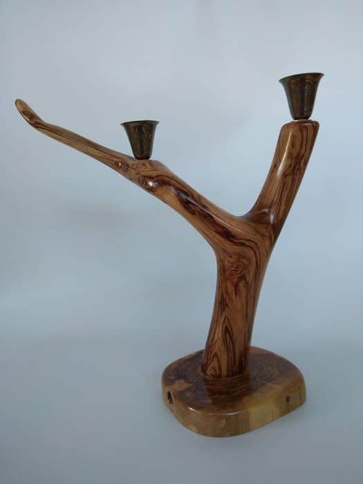 CA2-1 פמוט עץ זית עם כנים