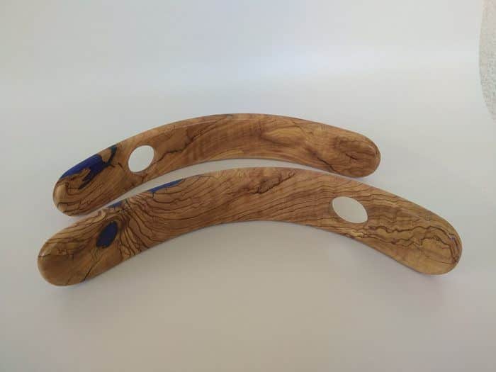 WI2-3 מעמד ליין עץ זית ומילוי אפוקסי כחול