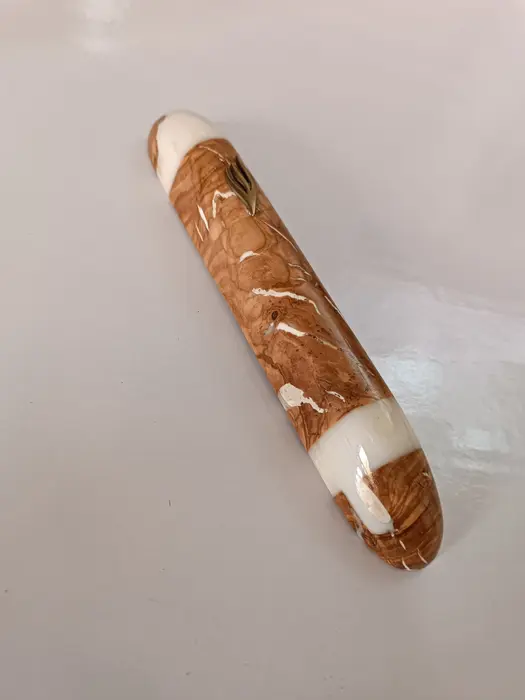 48 בית מזוזה 12 עץ זית אפוקסי לבן